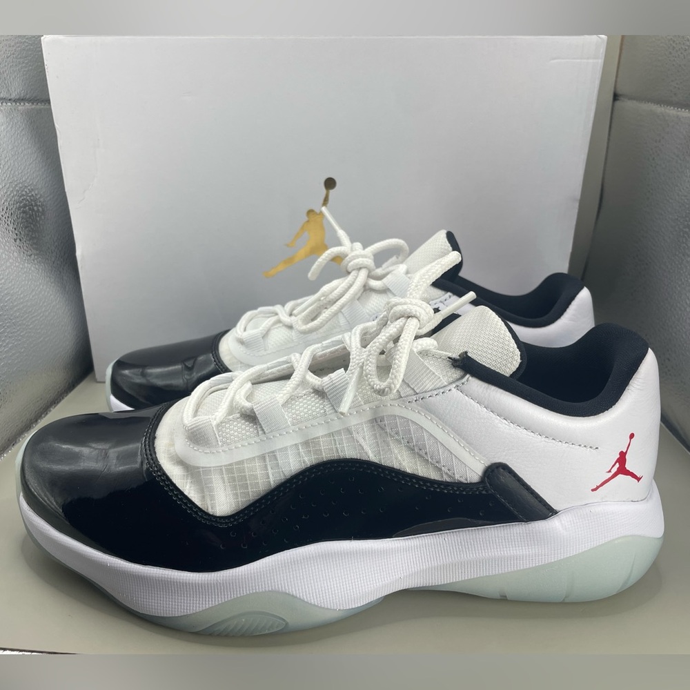 Nike Air Jordan 11 Low CMFT Patent Leather Womens 9 Black White DV2629-106